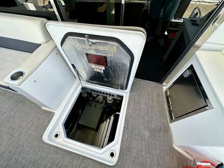 Cruisers Yachts 50 Cantius image