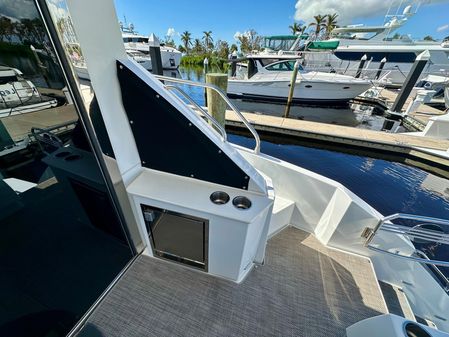 Cruisers Yachts 50 Cantius image