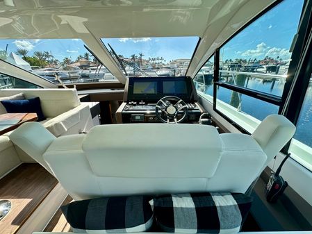 Cruisers Yachts 50 Cantius image