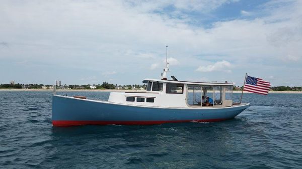 Custom Launch 45 Pilothouse 