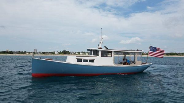 Custom Launch 45 Pilothouse