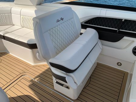 Sea Ray SLX 310 image