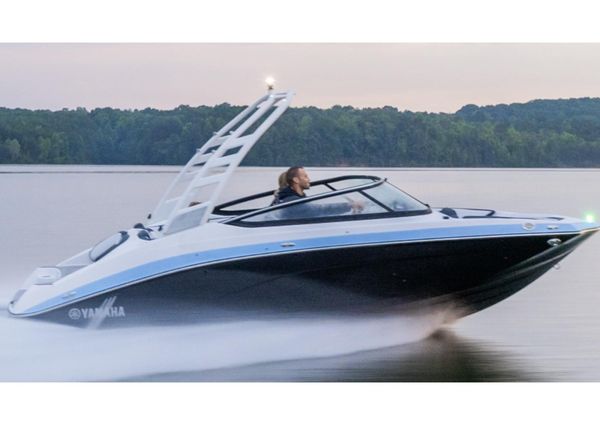 Yamaha Boats 195S image