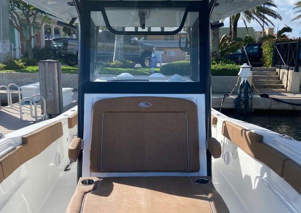 Sea Hunt 30 Gamefish w/ SeaKeeper image