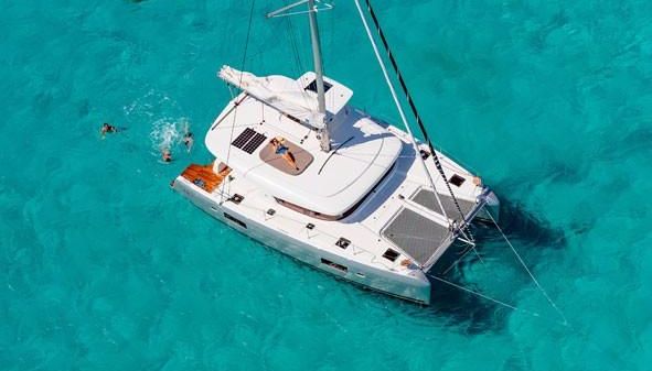 Lagoon 42