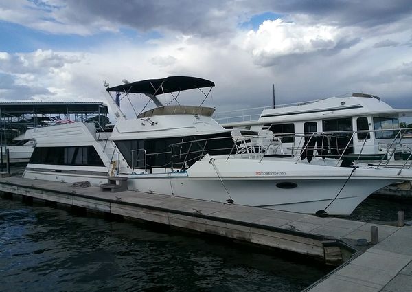 Bluewater-yachts 553-MY image