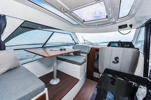 Beneteau Antares 9 image