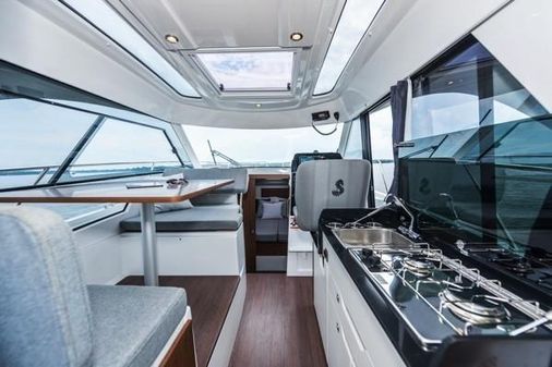 Beneteau Antares 9 image