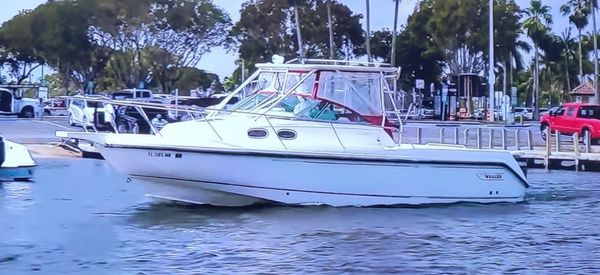 Boston Whaler 28 Conquest image