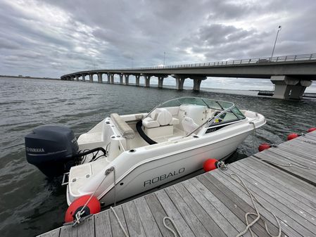 Robalo R227-DUAL-CONSOLE image