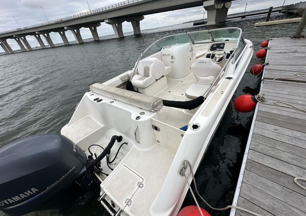 Robalo R227-DUAL-CONSOLE image