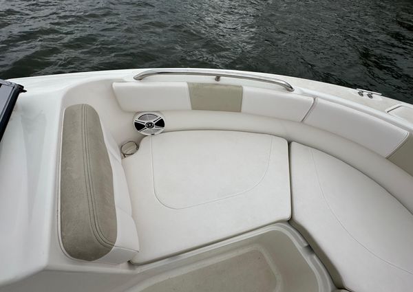 Robalo R227-DUAL-CONSOLE image