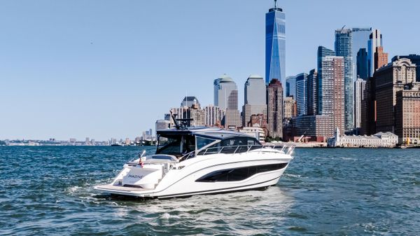 Princess Yachts V55 image