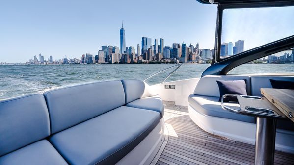 Princess Yachts V55 image