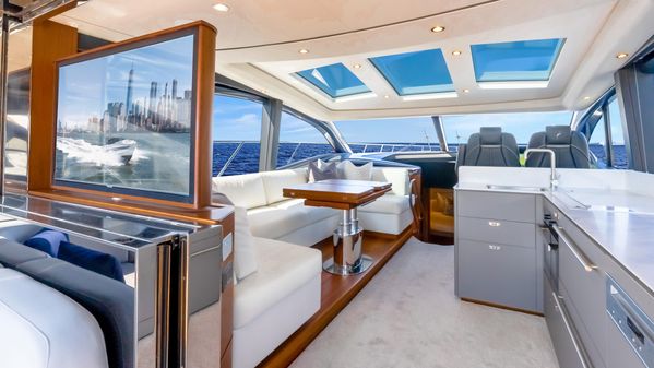 Princess Yachts V55 image