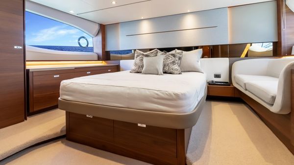 Princess Yachts V55 image