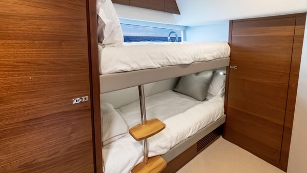 Princess Yachts V55 image