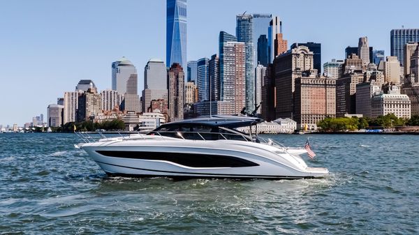 Princess Yachts V55 image