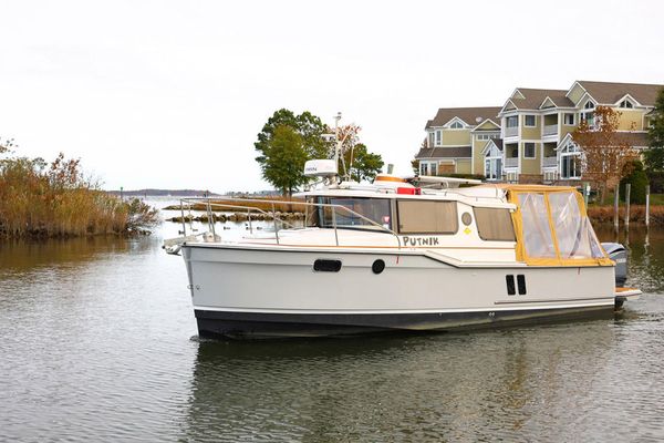 Ranger Tugs R27 LE - main image