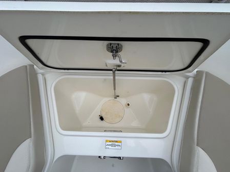 Boston Whaler 27 DAUNTLESS image