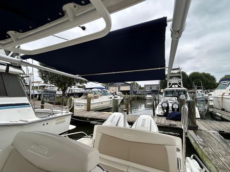 Boston Whaler 27 DAUNTLESS image