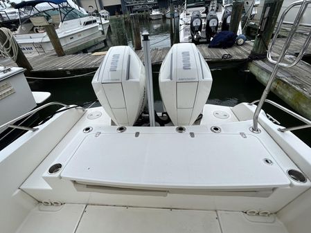 Boston Whaler 27 DAUNTLESS image