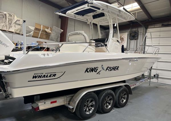 Boston Whaler 27 DAUNTLESS image