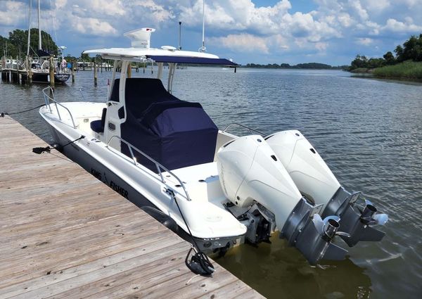 Boston Whaler 27 DAUNTLESS image