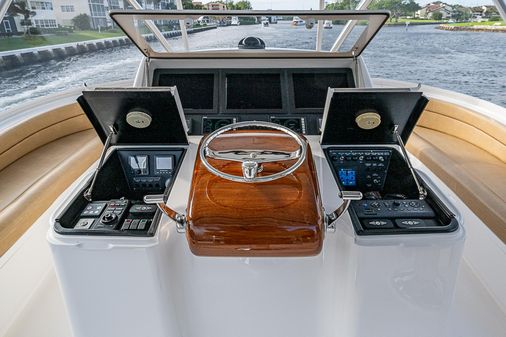 Viking 52 Convertible image