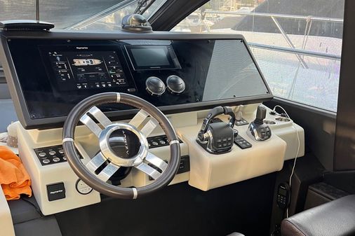 Azimut S6 image