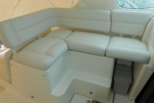 Tiara Yachts 3600 Sovran image