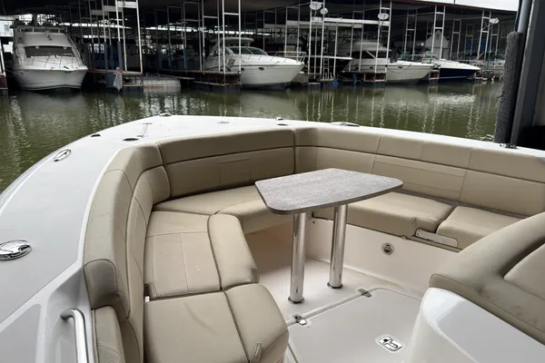 Pursuit S 408 Sport image