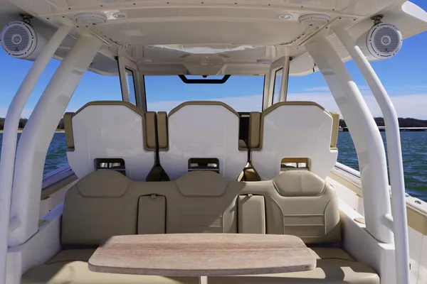 Pursuit S-408-SPORT image