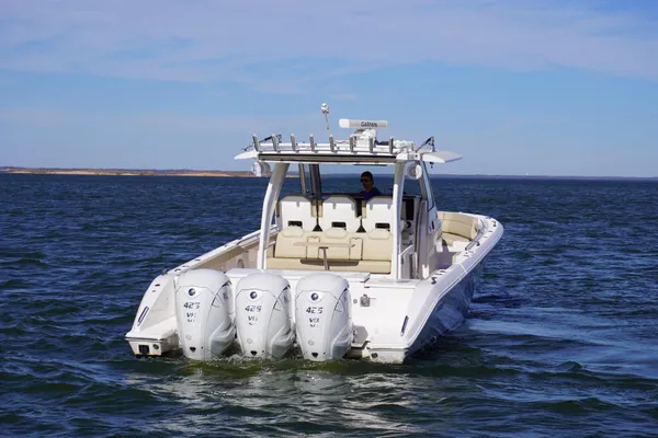 Pursuit S-408-SPORT image