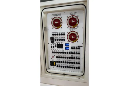 Pursuit S 408 Sport image