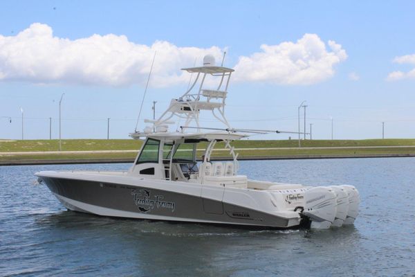 Boston Whaler 370 Outrage - main image