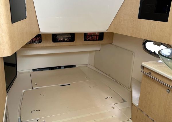 Boston Whaler 370 Outrage image