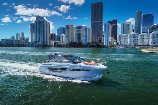 Cruisers Yachts 50 Cantius image