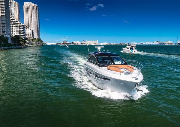 Cruisers Yachts 50 Cantius image