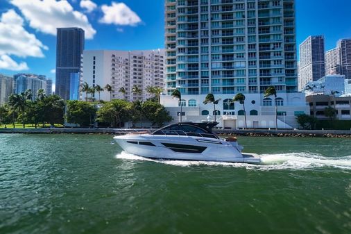 Cruisers Yachts 50 Cantius image