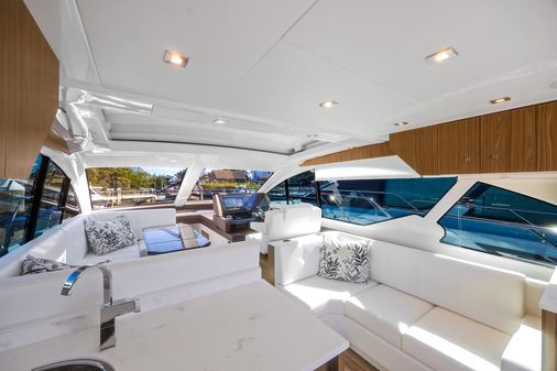 Cruisers Yachts 50 Cantius image