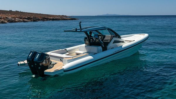 Technohull Alpha 40