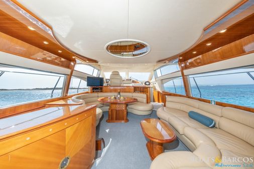 Azimut 58 image