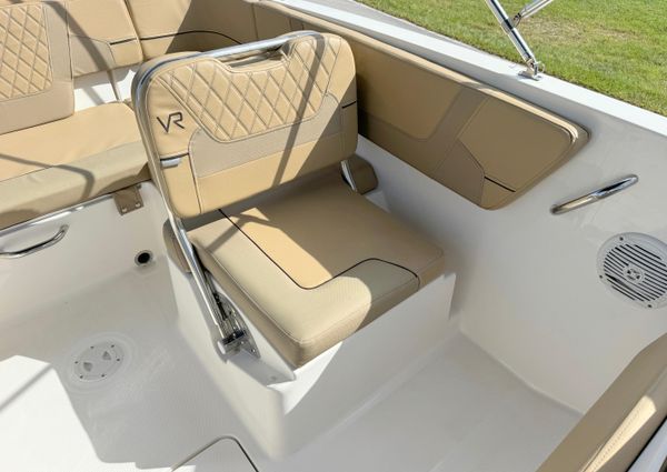 Bayliner VR6-BOWRIDER-OB image