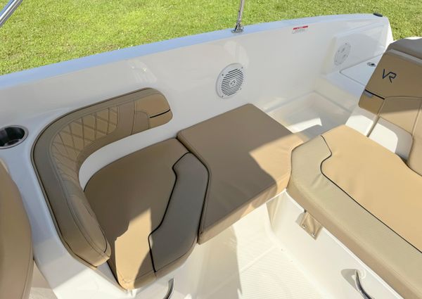 Bayliner VR6-BOWRIDER-OB image