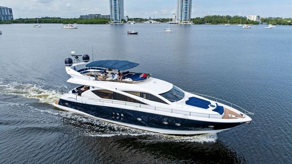 Sunseeker 75 Yacht 