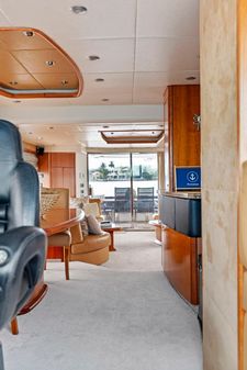 Sunseeker 75 Yacht image