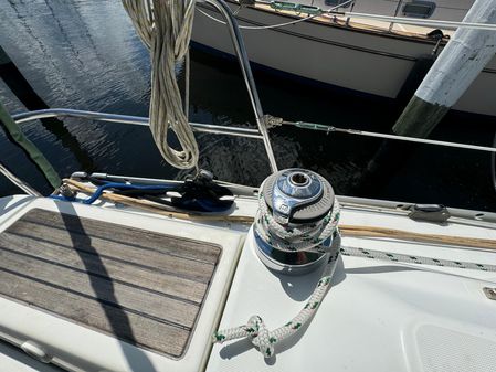 Beneteau Oceanis Clipper 373 image