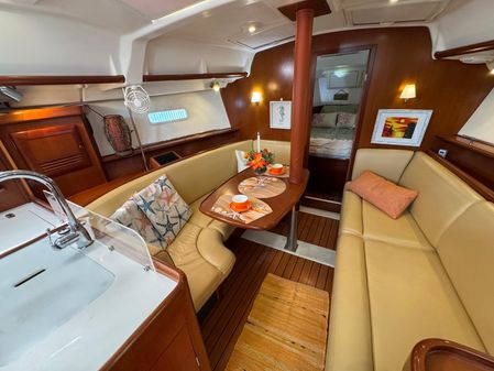 Beneteau OCEANIS-CLIPPER-373 image