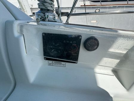 Beneteau Oceanis Clipper 373 image